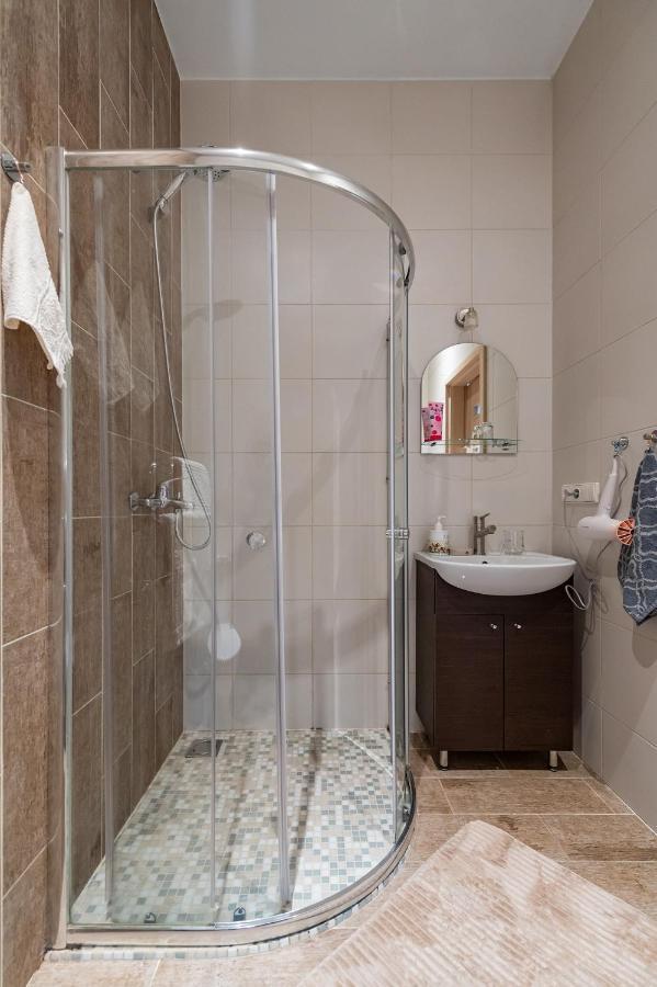 Freedom Avenue Apartment By Polo Apartments Kaunas Esterno foto